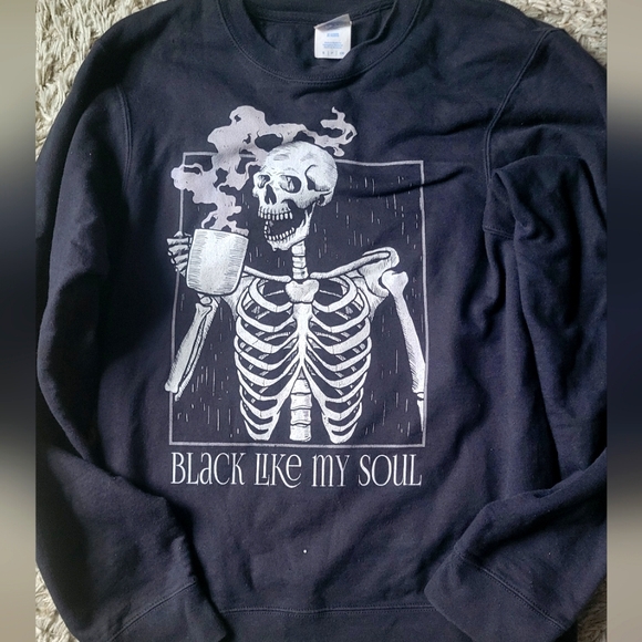 Sweatshirt - Picture 1 of 1